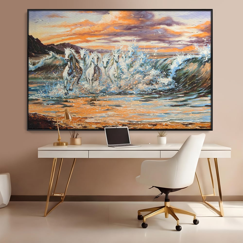 Tablou canvas cu tablou canvas cu cai galopand in valuri, in rama de aluminiu negru, pe perete intr-un birou